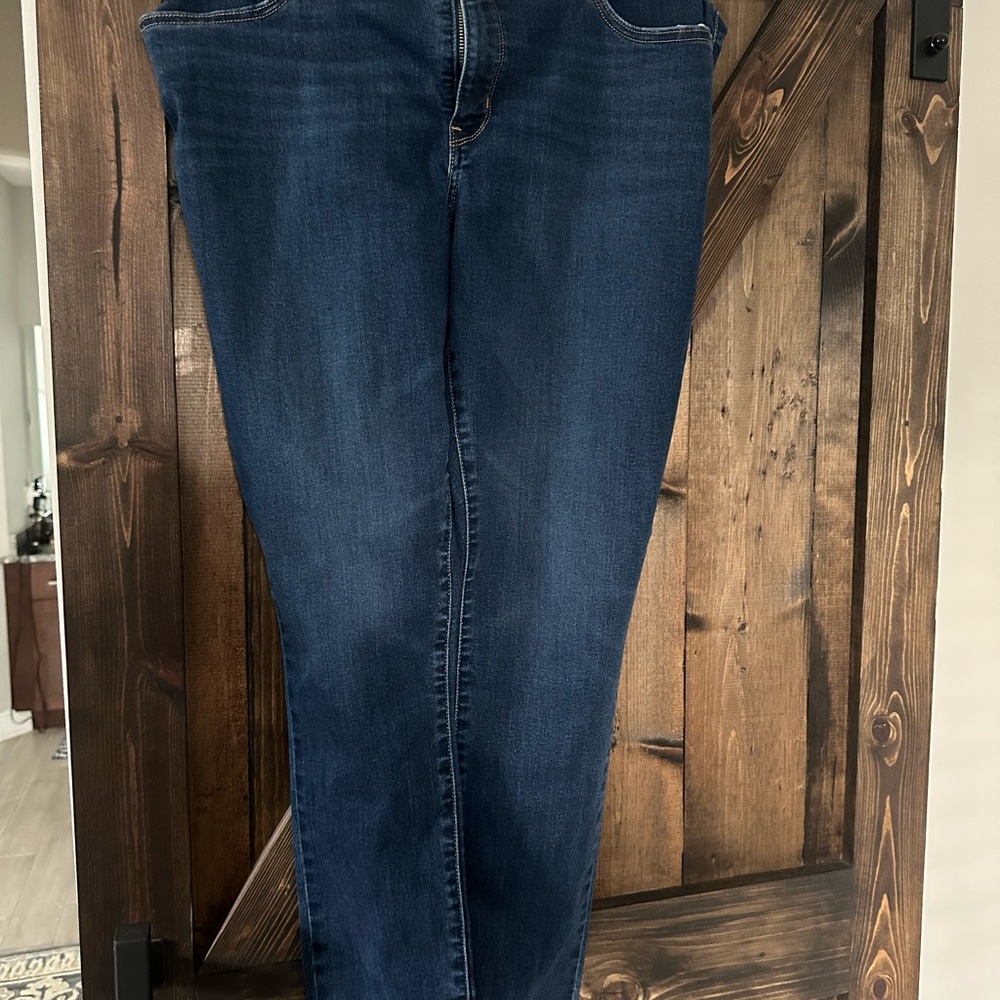 Levi’s Jeans - Picture 2 of 4